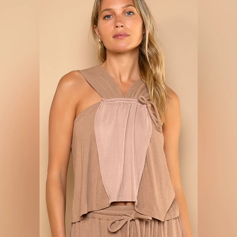 New! POL Mocha ColorBlock Halter Top + Thick straps - Picture 3 of 3